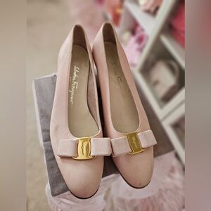 💯 Authentic Salvatore Ferragamo ballet pink bow Blush Flats size 8 1/2 A